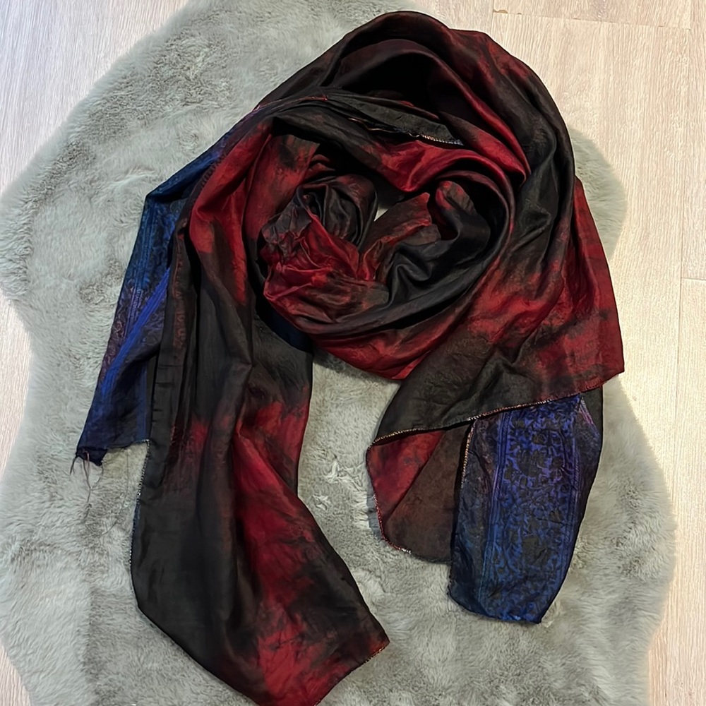 SILK SCARF